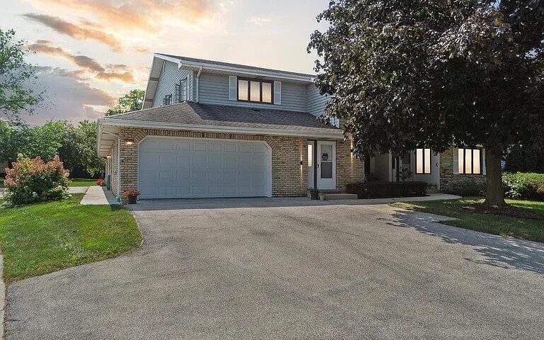 Home Buyer Representative in Kenosha, Bilingual Real Estate Services in Kenosha, Bilingual Real Estate Agent in Kenosha