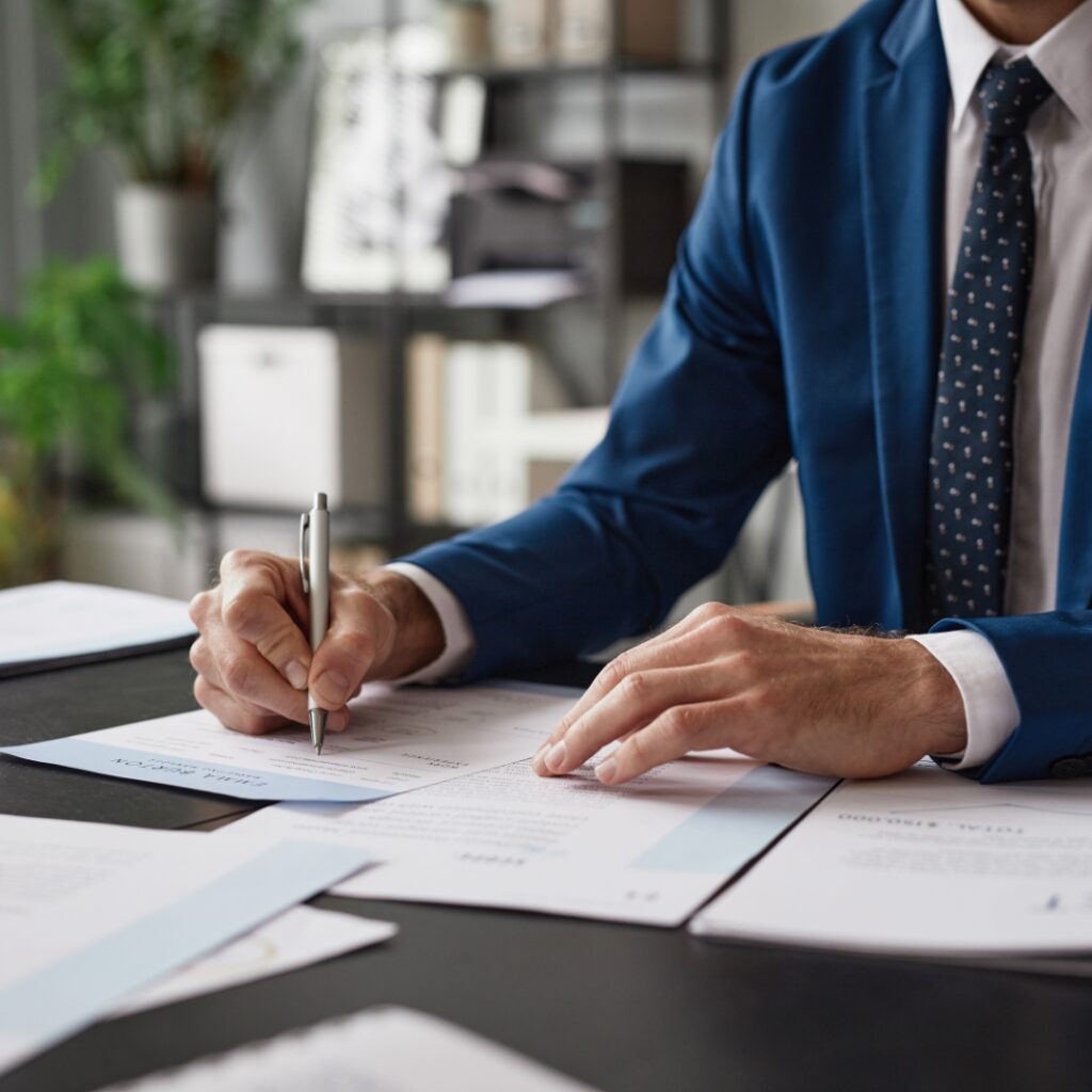 Experienced Listing Agent in Milwaukee, Best Listing Agent in Milwaukee, Bilingual Listing Agent in Milwaukee