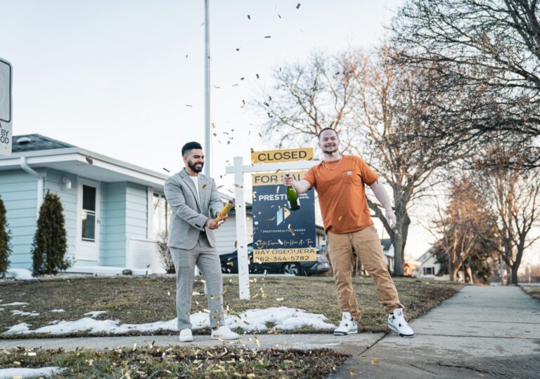 top real estate agent in Milwaukee, Milwaukee real estate expert, bilingual realtor Milwaukee WI